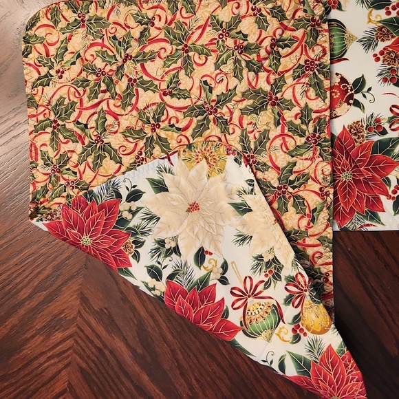 Handmade reversible Christmas themed placemats - Picture 2 of 6